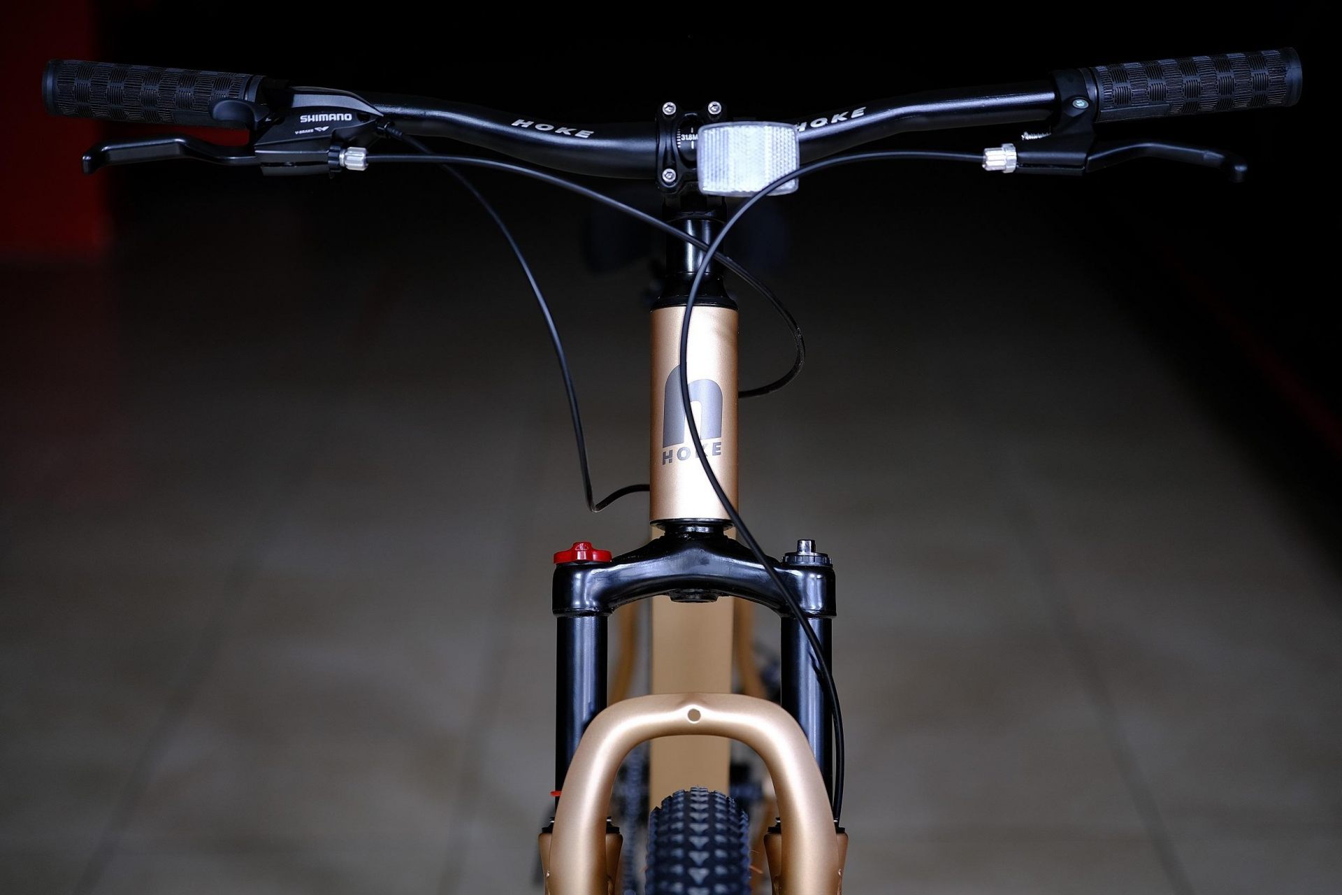 Вилка амортизационная пружинная 80mm с функцией регулировки и блокировки хода HOKE ONE WAY 27,5 матовый коричневый