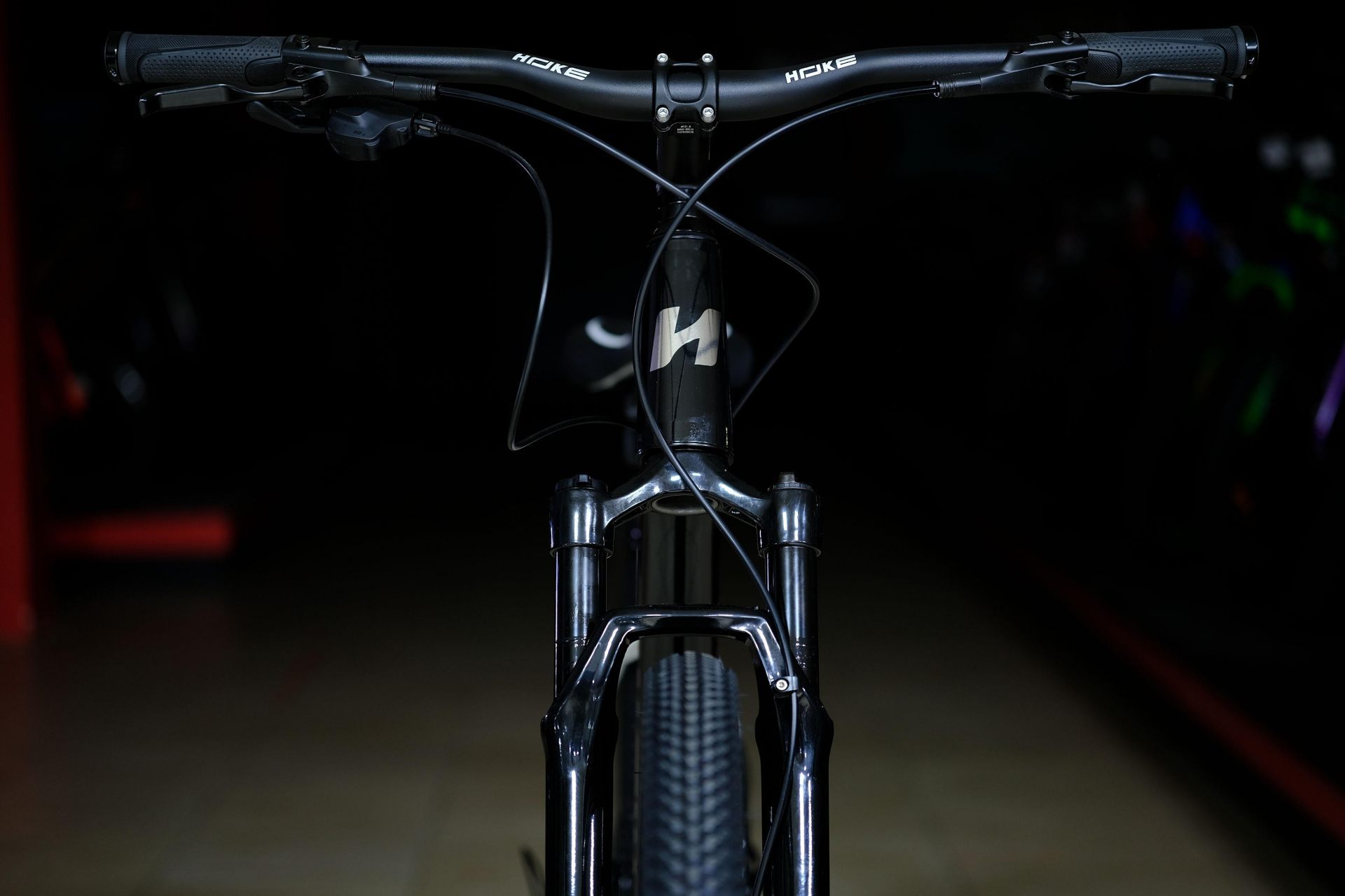 Вилка амортизационная GTMRK 362 MLO алюминиевая HOKE 7 Way 29 HD матовый чёрный 23